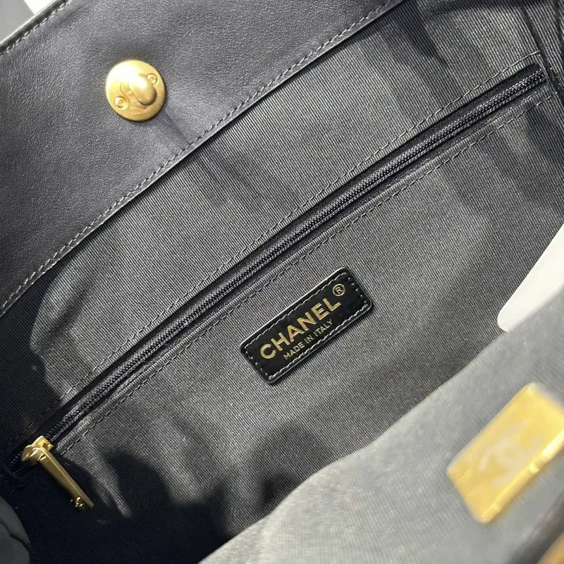 Chanel AS5636 Nákupní taška z jemné telecí kůže lesklé jehněčí kůže černá