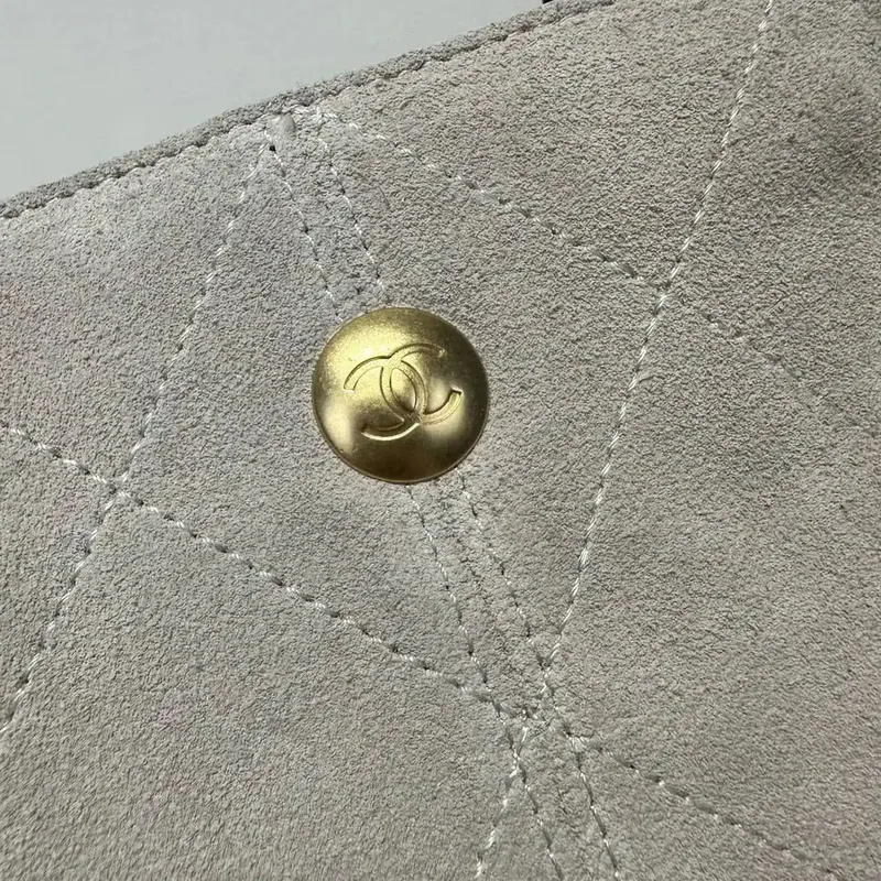 Chanel AS5636 Nákupní taška z jemné telecí kůže a lesklé jehněčí kůže černá & šedá