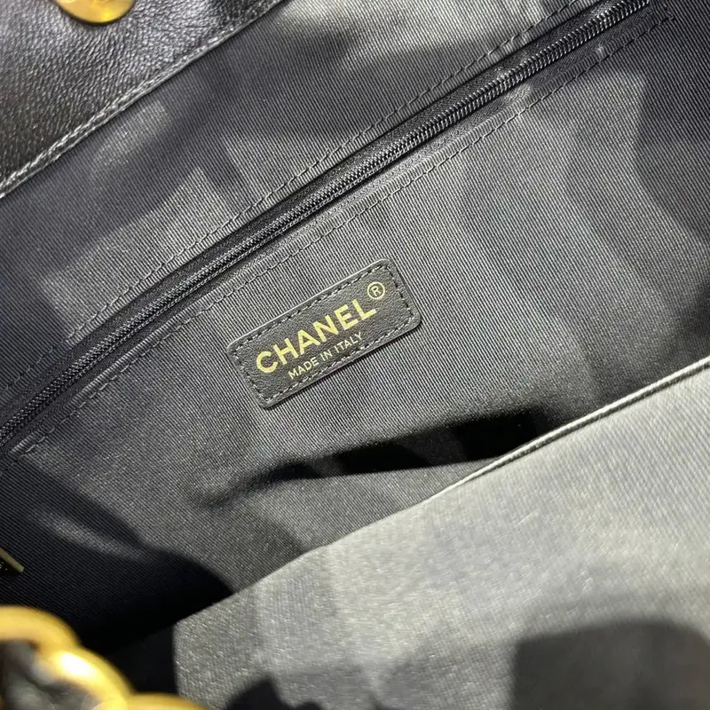 Chanel AS5636 Nákupní taška z jemné telecí kůže a lesklé jehněčí kůže černá & šedá