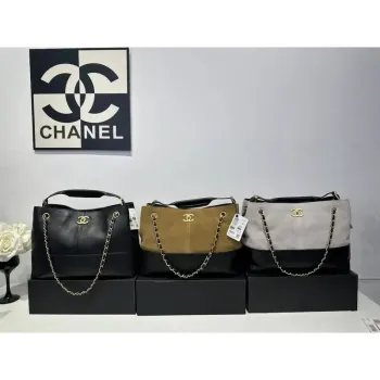 Chanel AS5634 Malá nákupní taška z jemné telecí kůže a lesklé jehněčí kůže béžová & černá