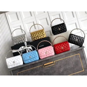 Chanel Večer s kabelkou s rukojetí z lakované kůže AS6675 Zlato