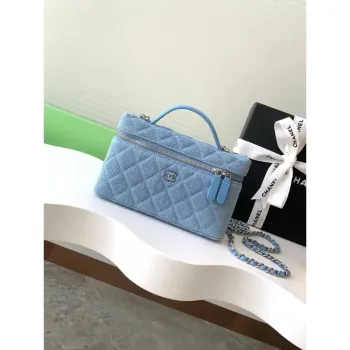 Chanel AP4407 Toaletní taška s řetízkem Denim Blue