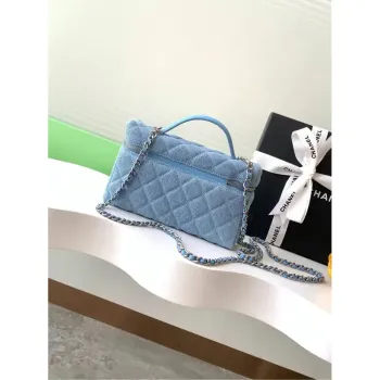 Chanel AP4407 Toaletní taška s řetízkem Denim Blue