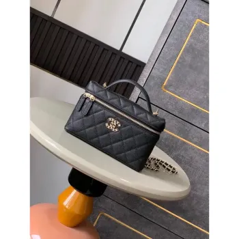 Chanel AP4407 Toaletní taška s řetízkem z jemné telecí kůže černá