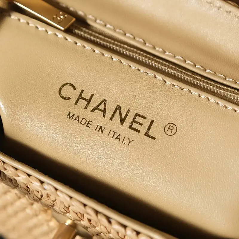 Chanel 25C AS4416 Mini Nákupní Taška z Raffie a Telecí Kůže