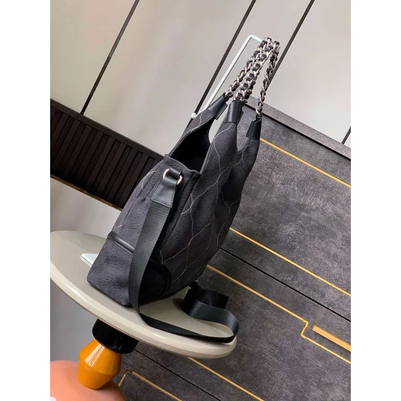 Chanel A88991 Hobo taška z semiše & stříbrného tónu kovu černá