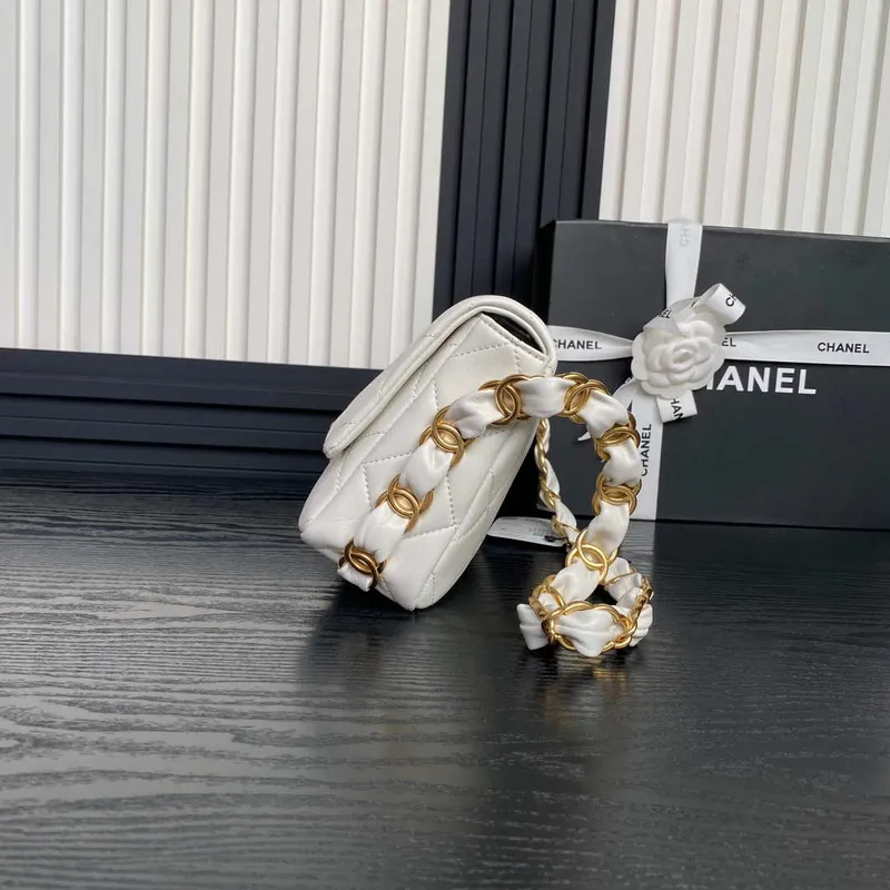 Chanel AS5176 Klapková taška 24K jehněčí kůže bílá