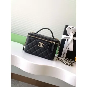 Chanel AP4404 25C Toaletní taška s řetízkem z jehněčí kůže & zlatého tónu kovu černá