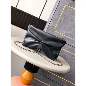 Chanel AP4613 Lesklá jehněčí kůže Napodobenina perel & zlatý tón kovu černá