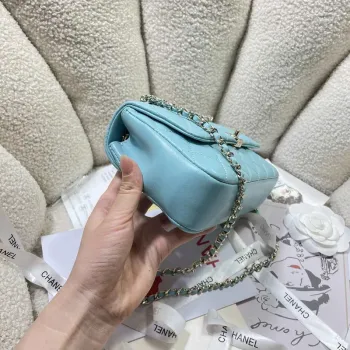 Chanel 25S Klapková modrá jehněčí kůže taška AP5485 zlatá