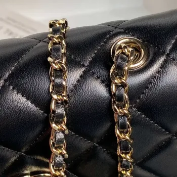 Chanel AP4592 25S Mini Flap černá jehněčí kůže zlato