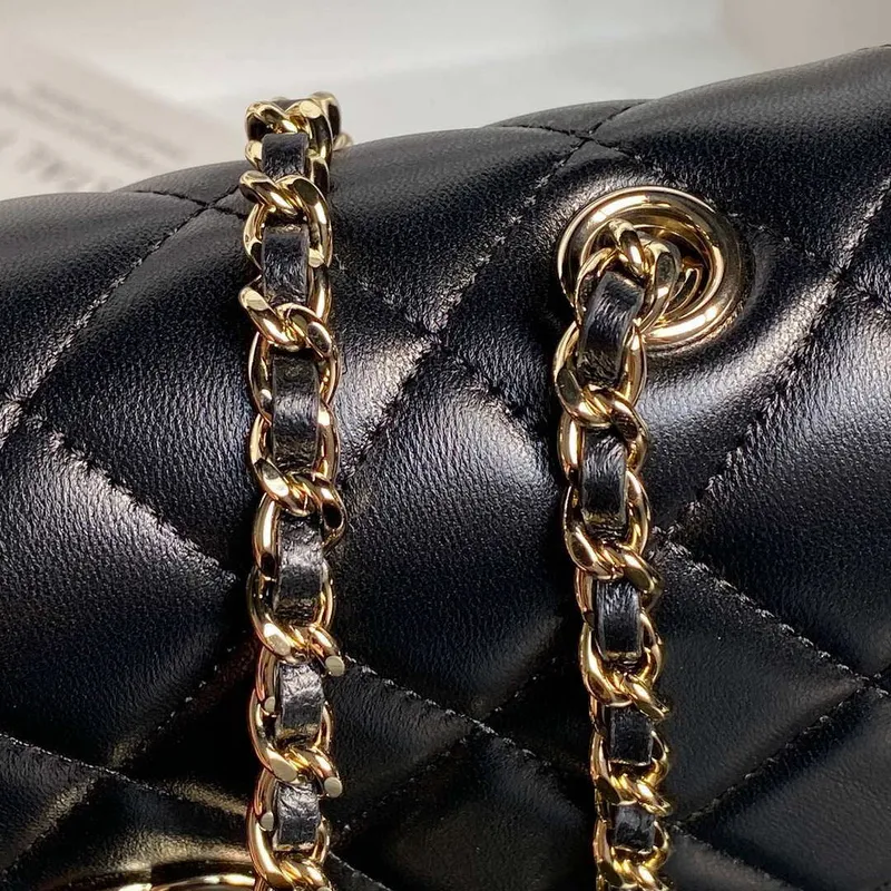 Chanel AP4592 25S Mini Flap černá jehněčí kůže zlato