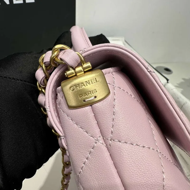 Chanel 25P AS5356 Střední kabelka s klopou a horním držadlem z růžové jehněčí kůže