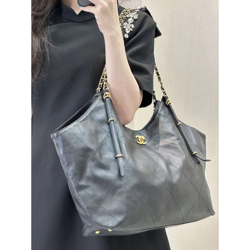 Chanel AS5463 25SS Maxi Nákupní Taška  Telecí Kůže & Zlacený Kov  Černá