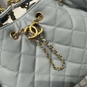 Chanel AS5293 Malá Hobo z telecí kůže & zlatého tónu kovu světle modrá