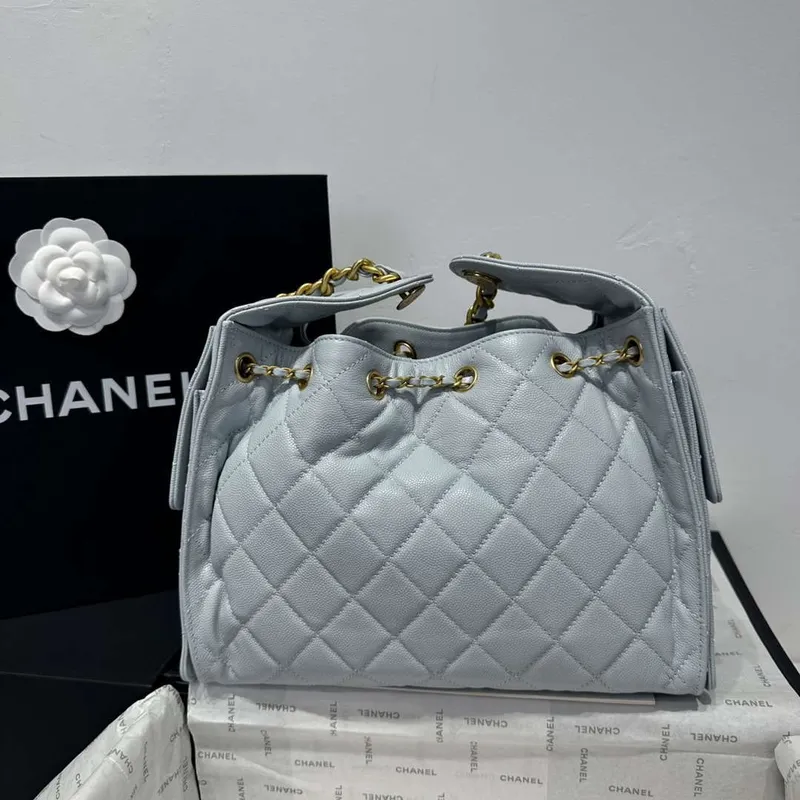 Chanel AS5293 Malá Hobo z telecí kůže & zlatého tónu kovu světle modrá