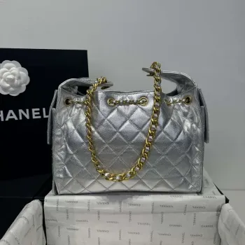 Chanel AS5293 Malá hobo z telecí kůže & zlatého tónu kovu stříbrná