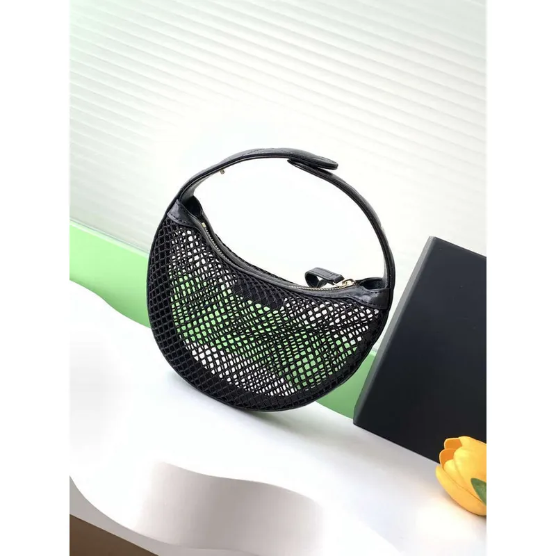 Chanel AP4575 25S Pouch Mesh Lesklá jehněčí kůže & zlatý tón kovu černá