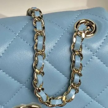 Chanel AP4593 25S Mini Flap jehněčí kůže modrá zlatá