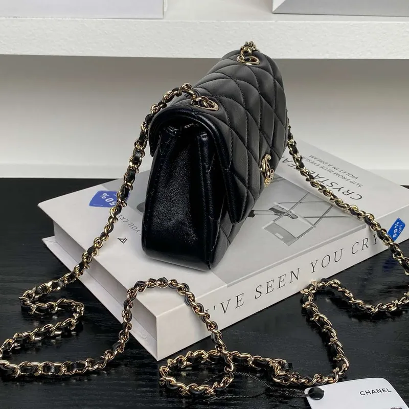 Chanel AP4593 25S Mini Flap jehněčí kůže černá zlato