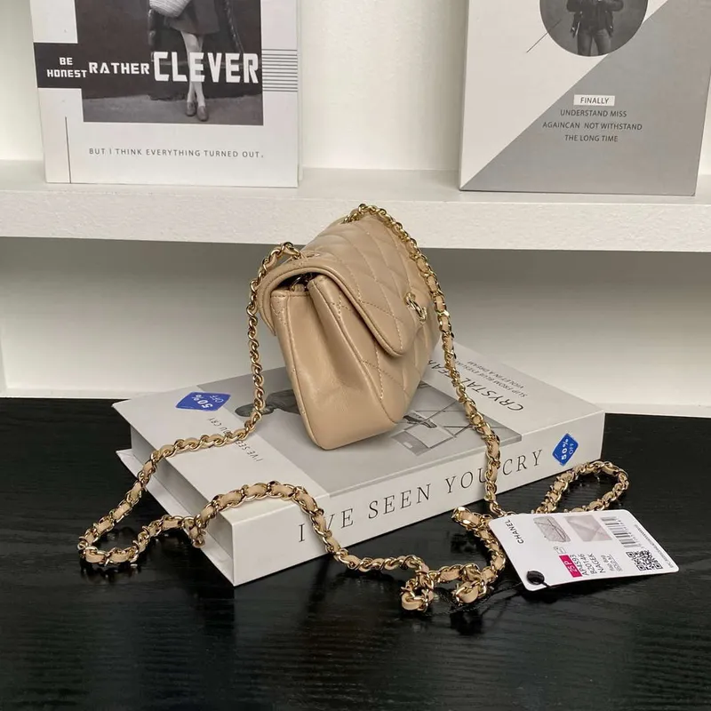 Chanel AP4593 25S Mini Flap jehněčí kůže meruňková zlatá