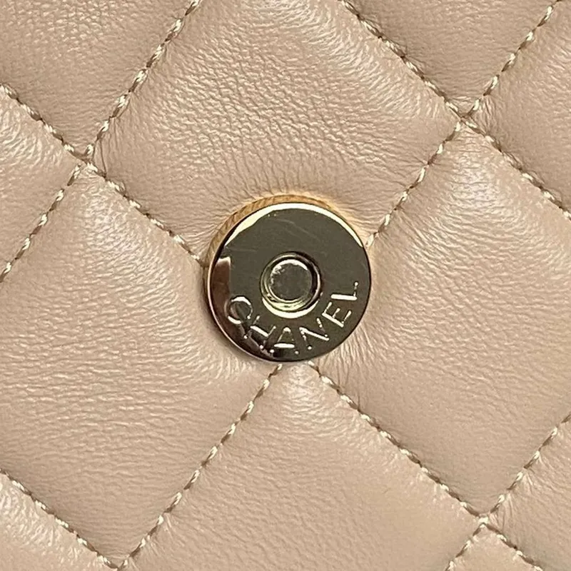 Chanel AP4593 25S Mini Flap jehněčí kůže meruňková zlatá