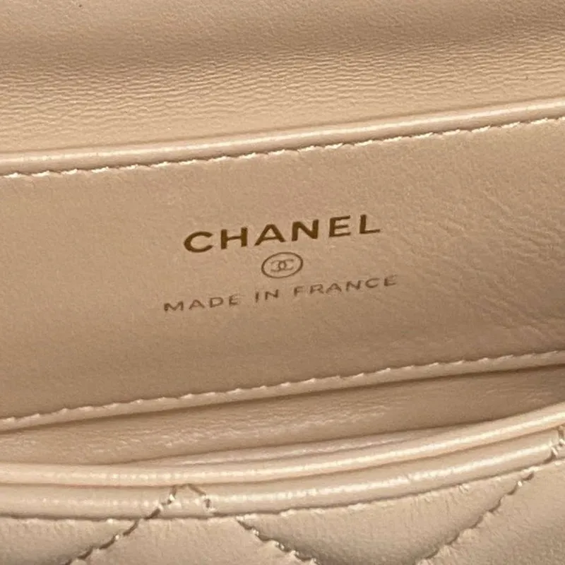 Chanel AP4593 25S Mini Flap jehněčí kůže meruňková zlatá