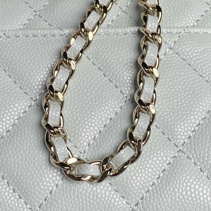 Chanel AP3238 Kabelka s řetězem Flap Světle modrá jehněčí kůže Zlatá s rukojetí