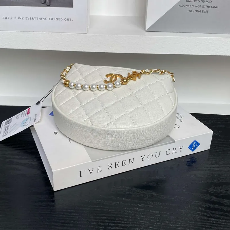 Chanel AP4584 25S Pouch Grained White Calfskin Imitation Pearl Gold