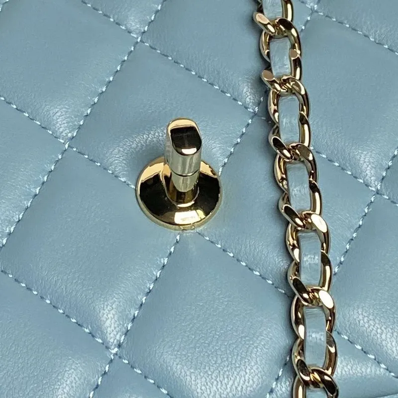 Chanel AP4592 25S Mini Flap jehněčí kůže modrá zlatá