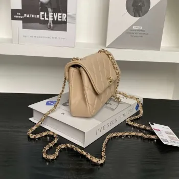 Chanel AP4592 25S Mini Flap jehněčí kůže meruňková zlatá
