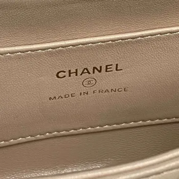 Chanel AP4592 25S Mini Flap jehněčí kůže meruňková zlatá