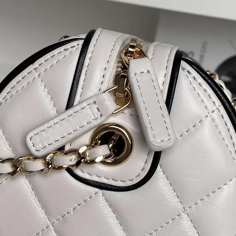 Chanel Ap4515 Kabela s řetízkem z jehněčí kůže zlatá bílá & černá