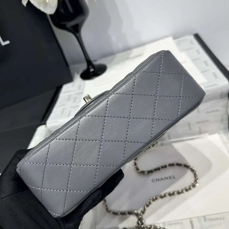 Chanel AS2431 Mini Classic Kabelka s Horním Uchem Z Jehněčí Kůže CC19010