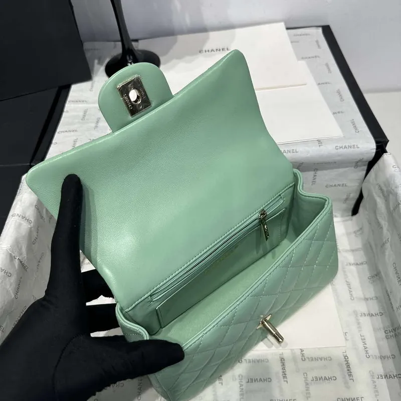 Chanel AS2431 Mini Classic Kabelka s Horním Uchem Jehněčí Kůže CC19008