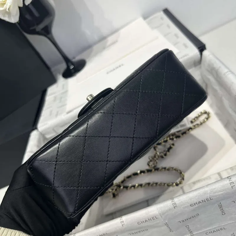 Chanel AS2431 Mini Classic Kabelka s Horním Uchem Jehněčí Kůže CC19001