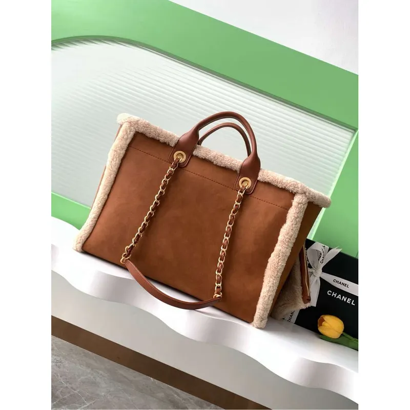 Chanel A66941 Velká TOTE z ovčí kůže & zlatého tónu kovu hnědá