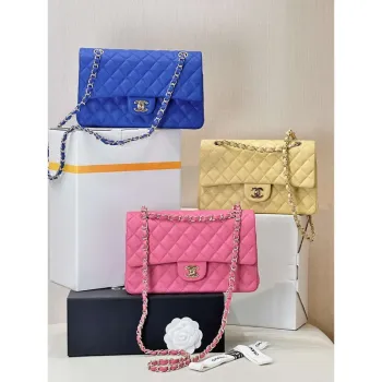 Chanel A01112 Klapková klasická kabelka 11.12 z telecí kůže růžová