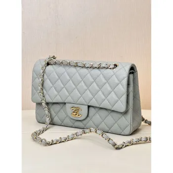 Chanel A01112 Klapková klasická kabelka 11.12 z telecí kůže & zlatého tónu kovu šedá