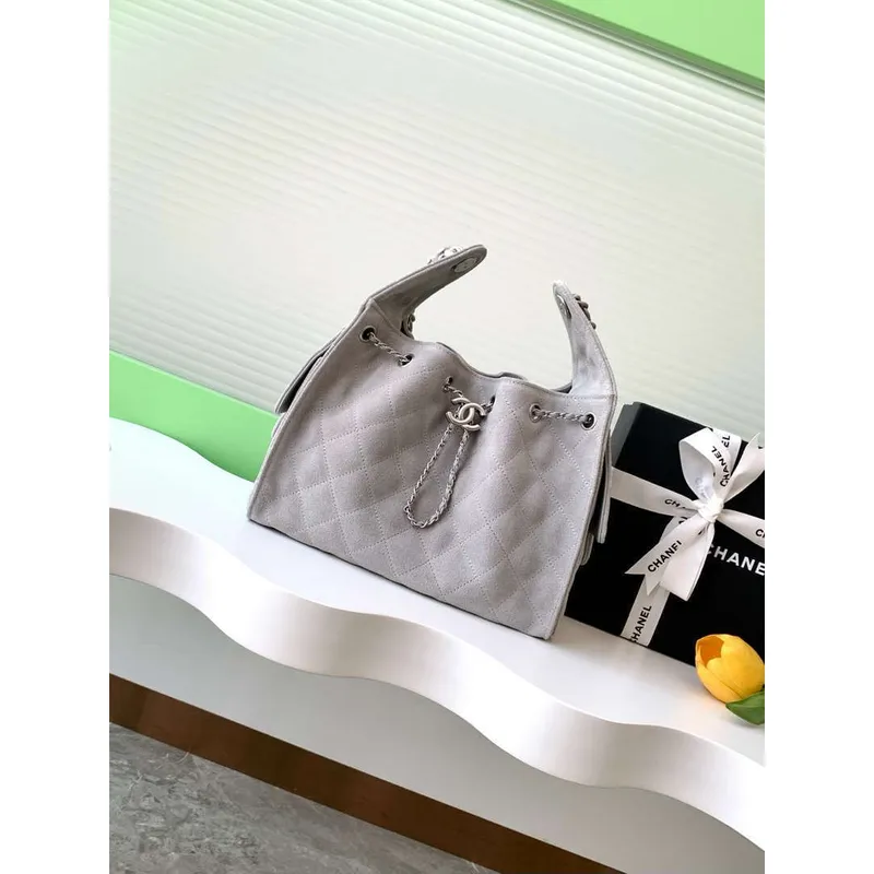 Chanel AS5293 Malá hobo z semiše & stříbrného tónu kovu sloní šedá