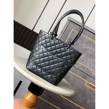 Chanel A98003 Vintage Velká kabela černá s lakovaným koženým CC