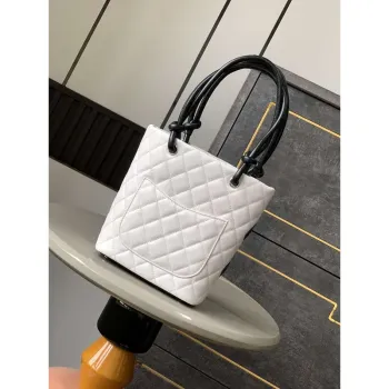 Chanel A98002 Vintage kabela Bucket bílá