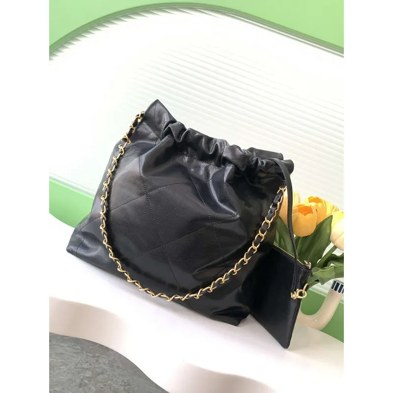 Chanel 22 AS3260 Malá kabelka 24K lesklá telecí kůže černá