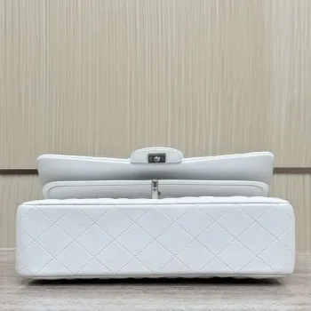 Chanel A01112 Klapková klasická kabelka 11.12 Haas jehněčí kůže & zlatý tón kovu bílá