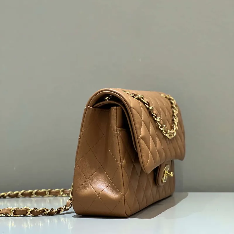 Chanel A01112 Klapková klasická kabelka 11.12 Haas jehněčí kůže & zlatý tón kovu karamelová