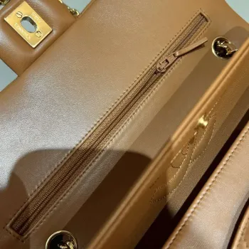 Chanel A01112 Klapková klasická kabelka 11.12 Haas jehněčí kůže & zlatý tón kovu karamelová