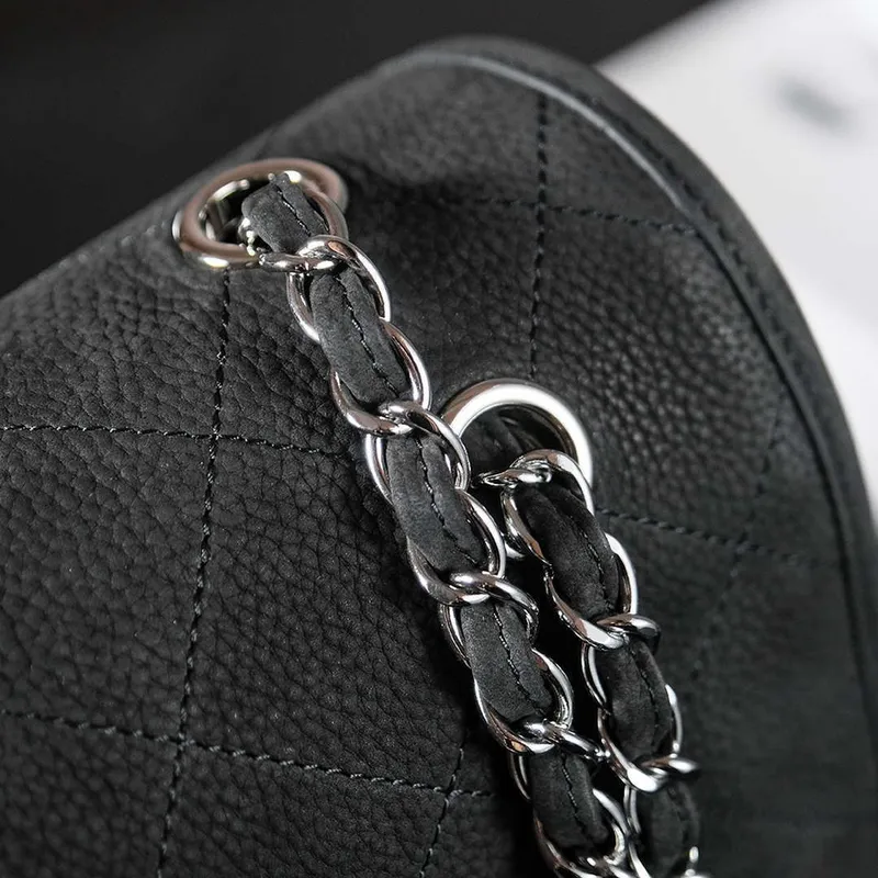 Chanel A90090 Klapková taška Vintage Černá semišová Stříbrná