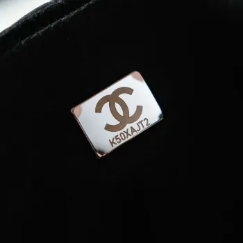Chanel A90090 Klapková taška Vintage Černá semišová Stříbrná