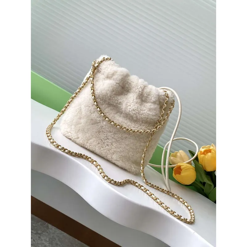 Chanel 22 AS3980 Mini Kabelka vlna & Zlatý tón kovu Béžová