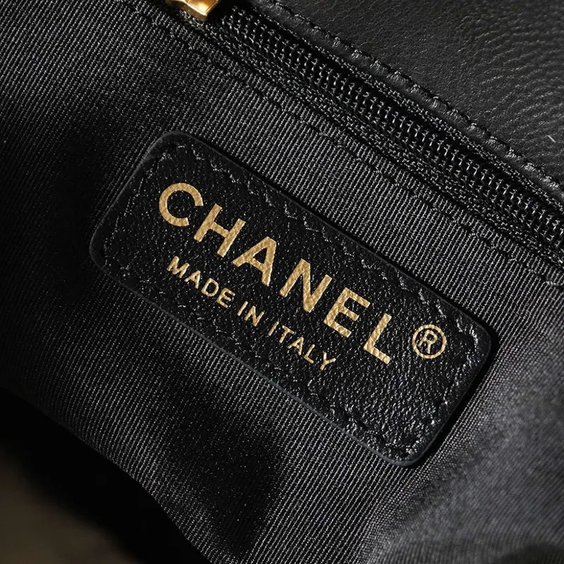 Chanel A99002 Nákupní taška 25P Diamantová košíková nákupní taška černá a hnědá